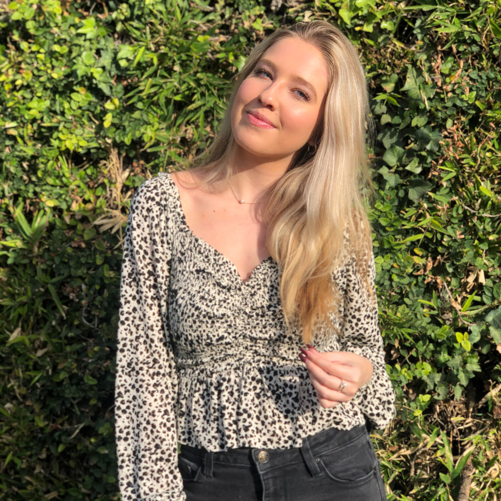 Meet your Posher, Chloe